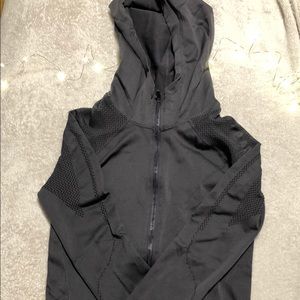 dark grey fabletics sweater 🎉